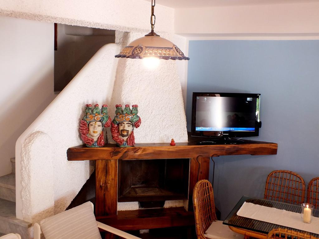 B&B Villa Sul Mare เมลิโต ดิ ปอร์โตซัลโว ภายนอก รูปภาพ
