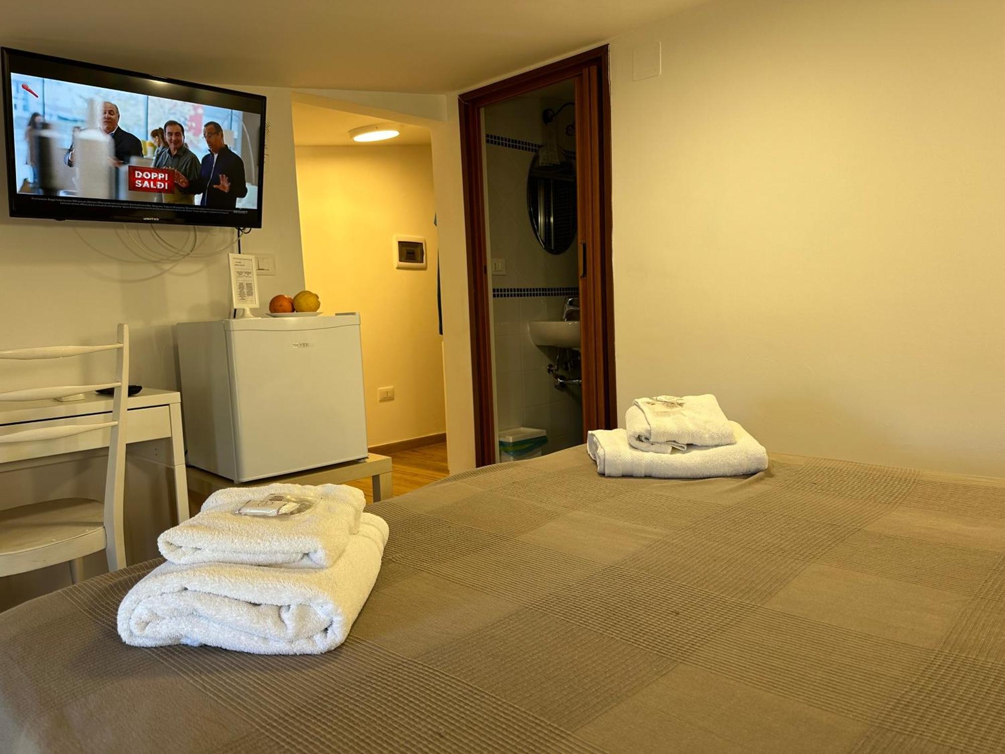 B&B Villa Sul Mare เมลิโต ดิ ปอร์โตซัลโว ภายนอก รูปภาพ