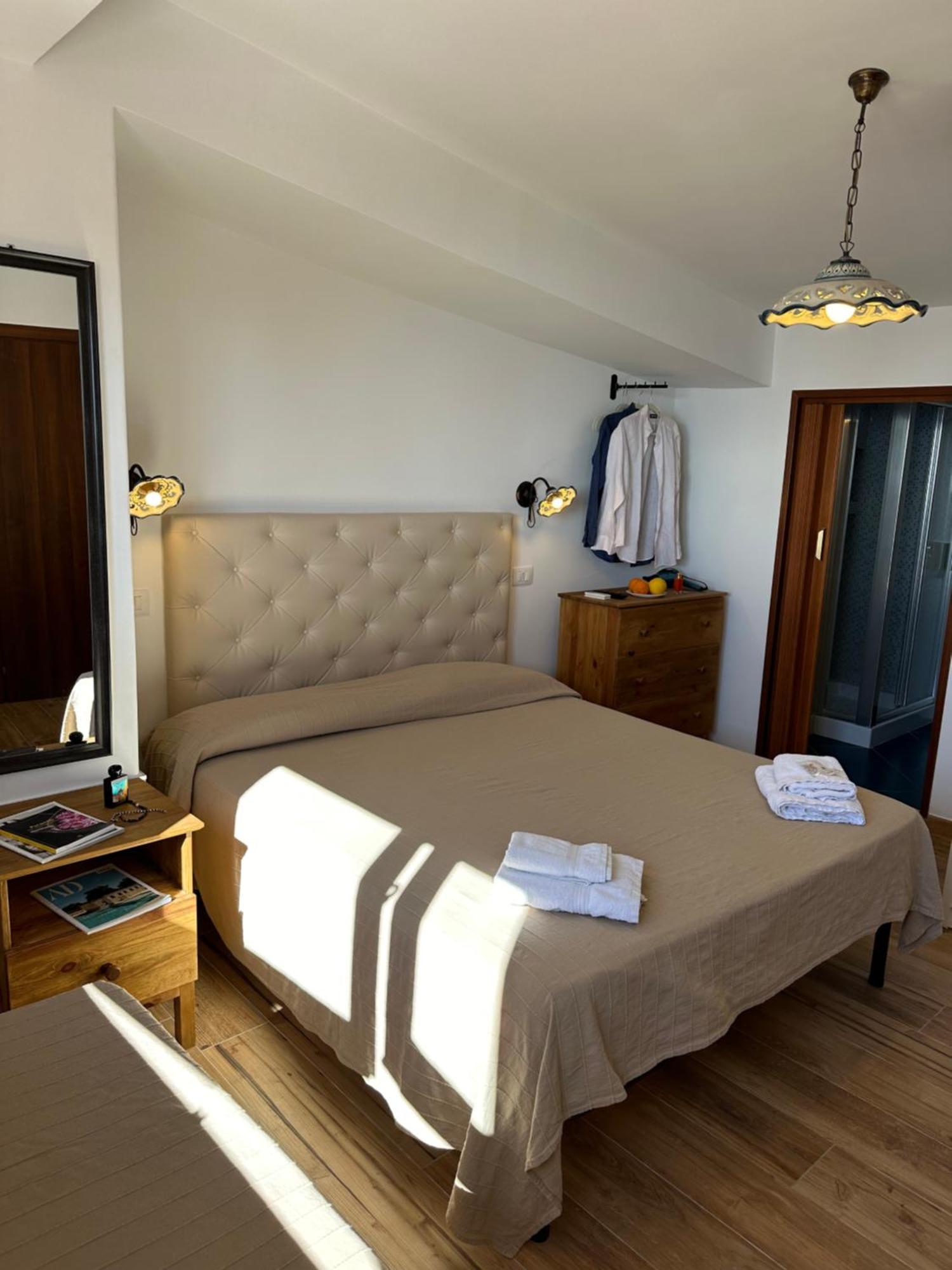 B&B Villa Sul Mare เมลิโต ดิ ปอร์โตซัลโว ภายนอก รูปภาพ