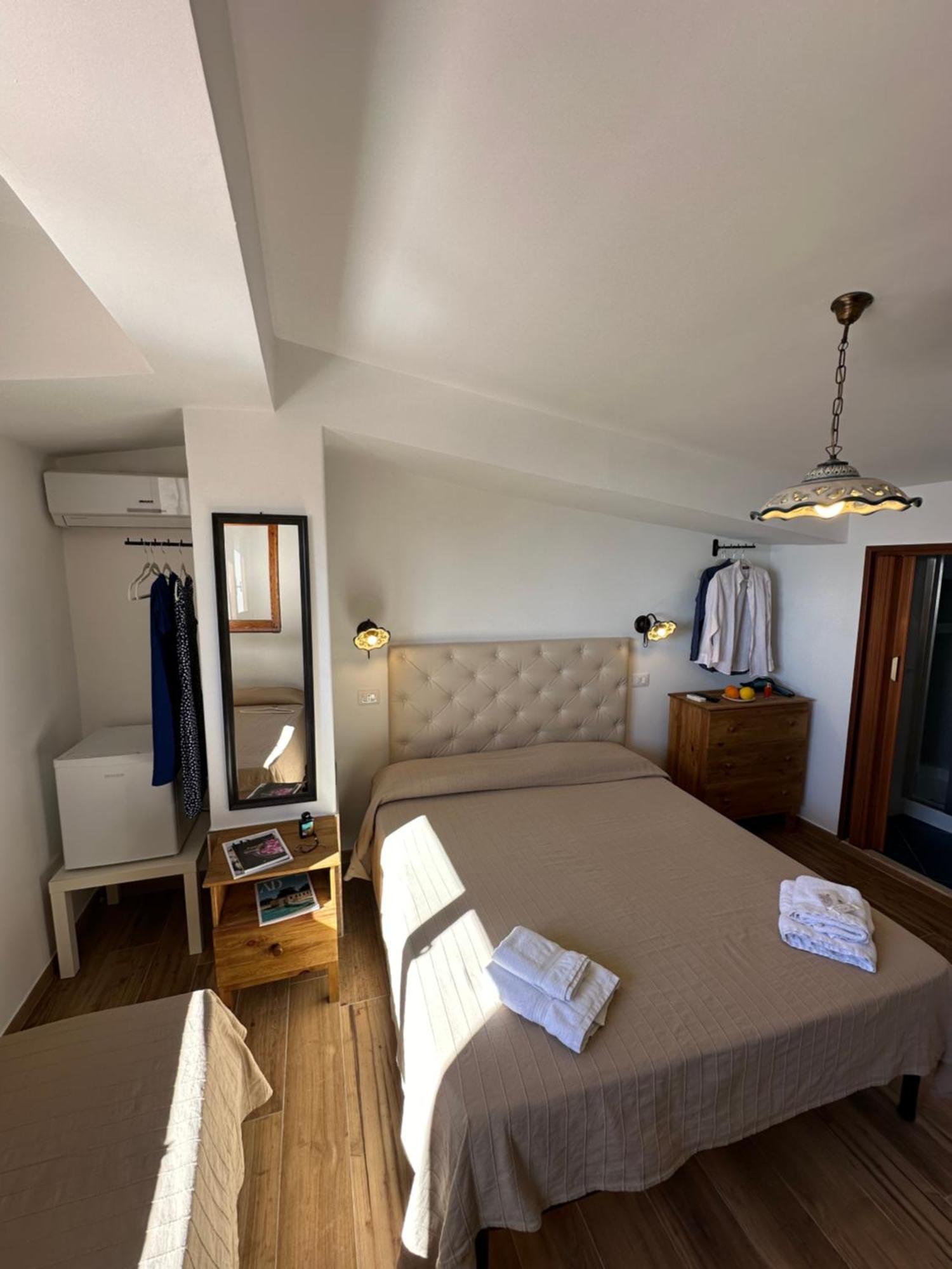 B&B Villa Sul Mare เมลิโต ดิ ปอร์โตซัลโว ภายนอก รูปภาพ