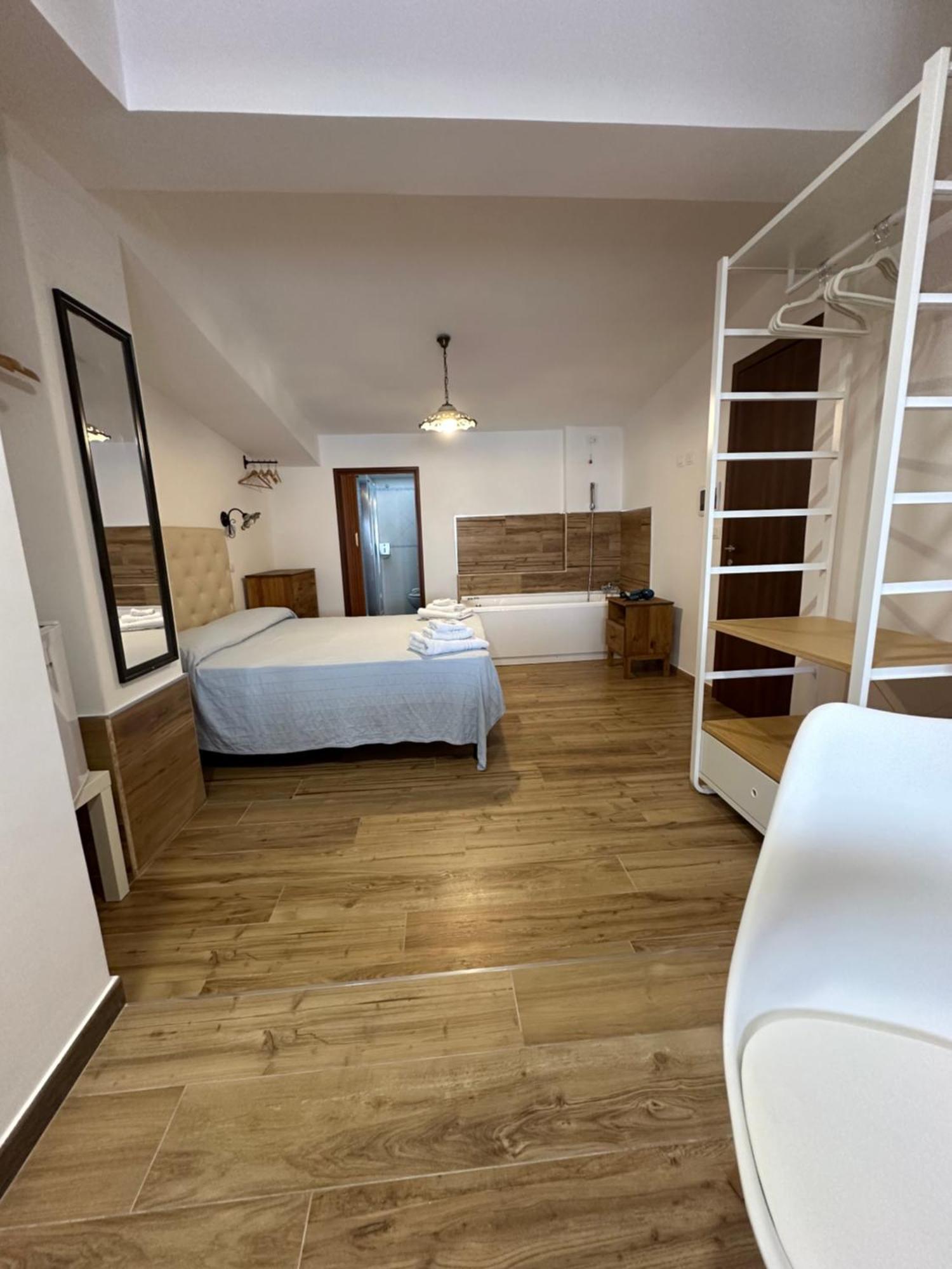B&B Villa Sul Mare เมลิโต ดิ ปอร์โตซัลโว ภายนอก รูปภาพ