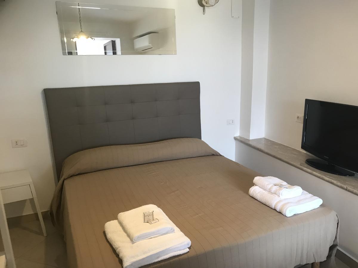 B&B Villa Sul Mare เมลิโต ดิ ปอร์โตซัลโว ภายนอก รูปภาพ