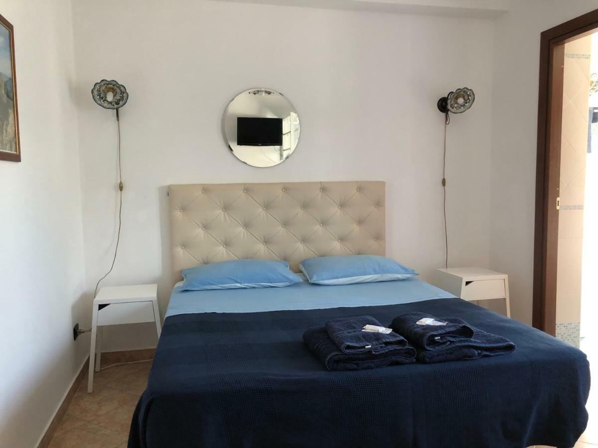 B&B Villa Sul Mare เมลิโต ดิ ปอร์โตซัลโว ภายนอก รูปภาพ