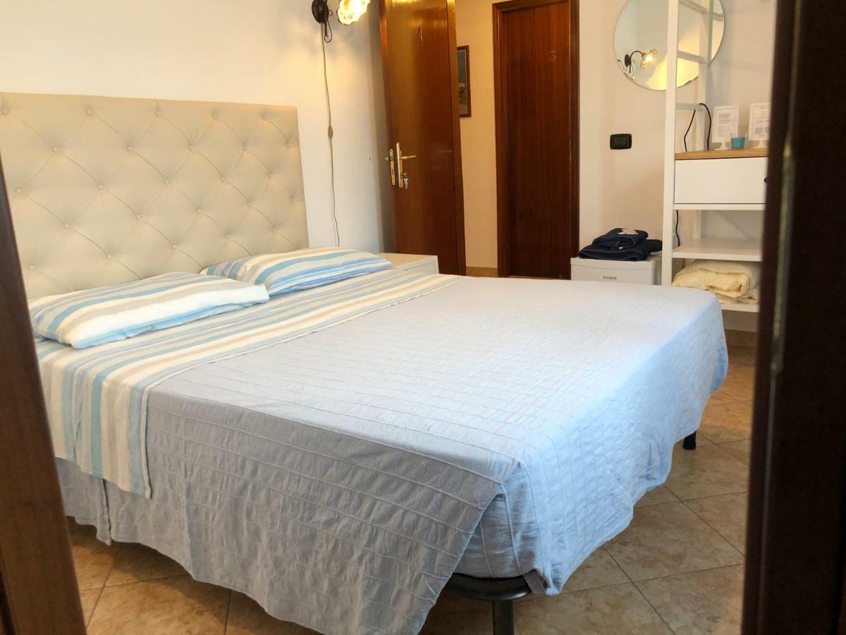 B&B Villa Sul Mare เมลิโต ดิ ปอร์โตซัลโว ภายนอก รูปภาพ