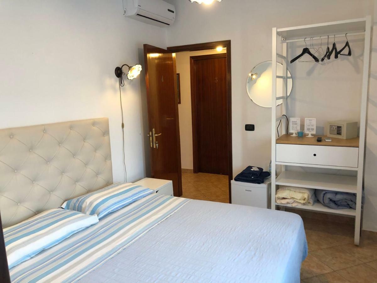 B&B Villa Sul Mare เมลิโต ดิ ปอร์โตซัลโว ภายนอก รูปภาพ